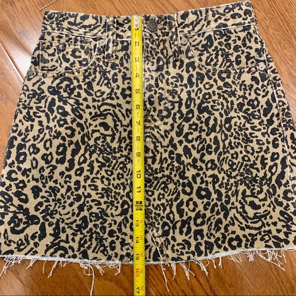 Madewell Rigid Denim A-Line Mini Skirt in Leopard size 25 - Picture 9 of 11
